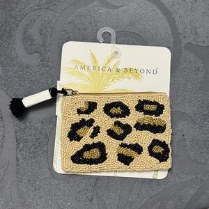 America & Beyond Leopard Print Key & Card Holder